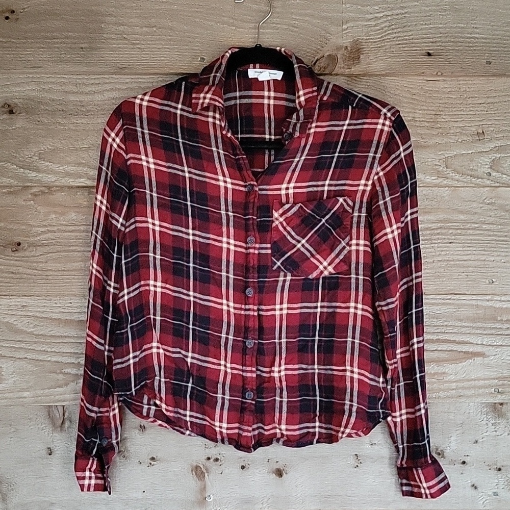 beachlunchlounge Size XSmall Red Flannel Shirt